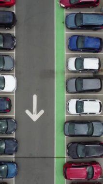 İngiltere 'de İngiliz Karayolları ve Trafik Yüksek Açı Hava Görüntüsü