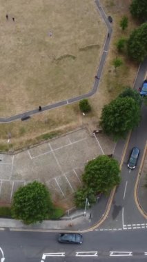 İngiltere 'de İngiliz Karayolları ve Trafik Yüksek Açı Hava Görüntüsü