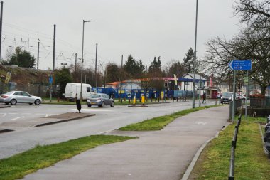 Bulutlu bir günde Luton şehrinin görüntüsü