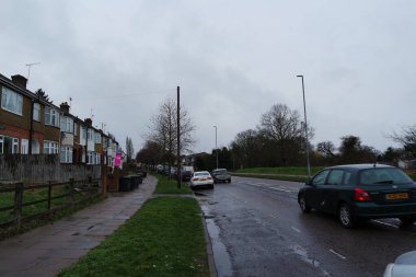 Bulutlu bir günde Luton şehrinin görüntüsü