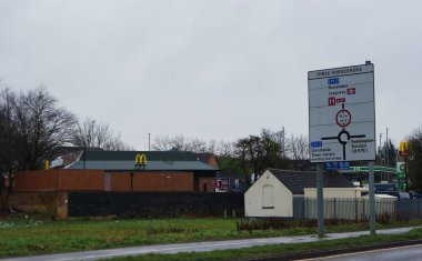 Bulutlu bir günde Luton şehrinin görüntüsü