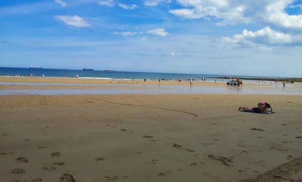 Vereinigtes Königreich Newcastle Juli 2013 Touristenszene Strand Bei Tag — Stockfoto
