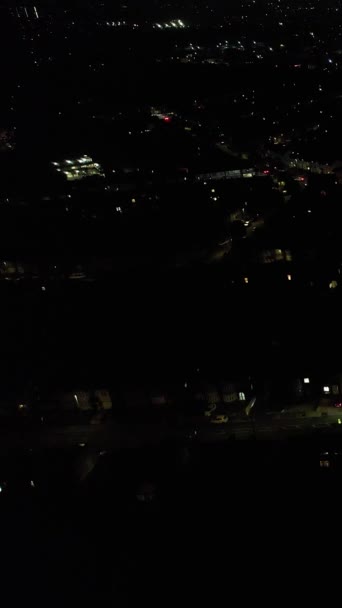 Авиационные Съемки Освещённого Британского Города Лутон Сразу После Заката Ночное — стоковое видео