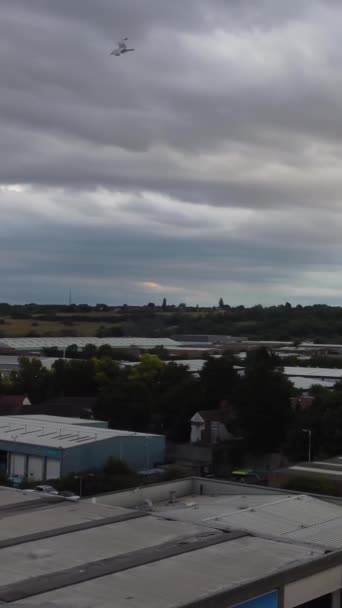 Beautiful High Angle Footage Dramatical Clouds Sky Sunset City — Stok Video