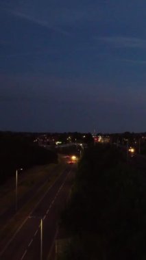 Drone 'un Şehir Manzarası ve İngiltere' nin Günbatımında Büyük Britanya Manzarası