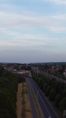 Luton City 'nin yüksek açılı görüntüleri. Günbatımında İHA 'nın Kamerasıyla Görüntü Yakalandı