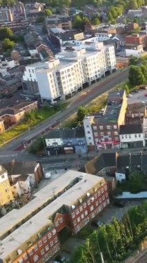 Hava görüntüleri yüksek açılı Drone 'un şehir manzarası ve İngiltere' nin manzarası Büyük Britanya İHA 'sının görüntüleri