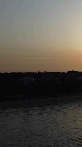 Beste Luftaufnahme Des Britischen Ozeans Und Des Strandes Von Bournemouth — Stockvideo