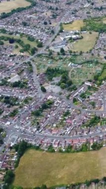 Hava görüntüleri yüksek açılı Drone 'un şehir manzarası ve İngiltere' nin manzarası Büyük Britanya İHA 'sının görüntüleri