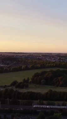 Luton City 'nin yüksek açılı görüntüleri. Günbatımında İHA 'nın Kamerasıyla Görüntü Yakalandı
