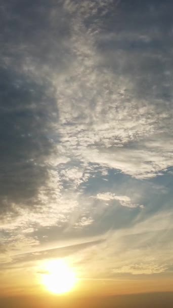 Wspaniałe Dramatyczne Ruchome Chmury Nad Anglią — Wideo stockowe
