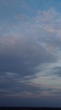 İngiltere 'de Muhteşem ve Dramatik Hareketli Bulutlar