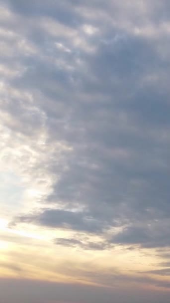 Wspaniałe Dramatyczne Ruchome Chmury Nad Anglią — Wideo stockowe