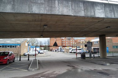İngiltere 'nin Luton kasabasında İngiliz Yolu ve Trafiği