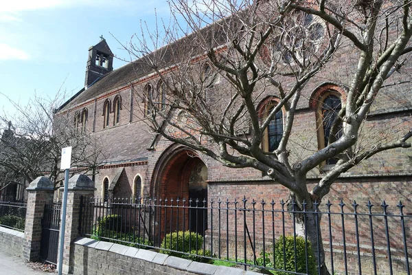Antigua Iglesia Ciudad Británica — Foto de Stock