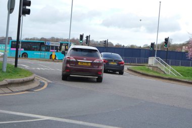 İngiltere 'nin Luton kasabasında İngiliz Yolu ve Trafiği