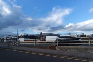 Şehir Merkezi 'nde. Şehir ve Yol Görünümü 