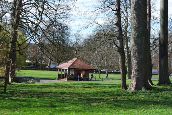 Τοπικό Δημόσιο Πάρκο Στο Leagrave Luton Town England Ηνωμένο Βασίλειο — Φωτογραφία Αρχείου