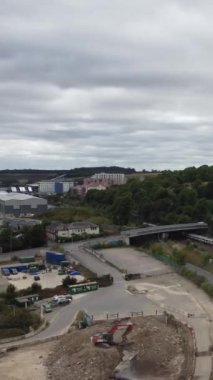 İngiltere 'nin Luton kasabasındaki tren istasyonunun hava görüntüsü.