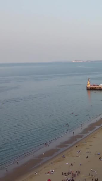 Filmagem Aérea Alto Ângulo Bournemouth Beach England Reino Unido — Vídeo de Stock