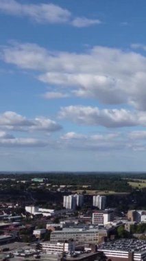Hava görüntüleri yüksek açılı Drone 'un şehir manzarası ve İngiltere' nin manzarası Büyük Britanya İHA 'sının görüntüleri