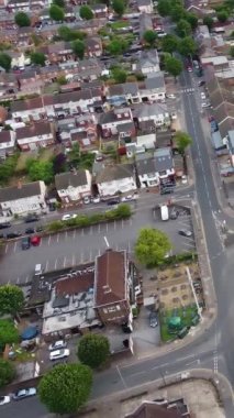 Yüksek Açı Drone 'un İngiltere' deki Luton Kasabası Görüntüsü