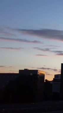 Hava görüntüleri yüksek açılı Drone 'un şehir manzarası ve İngiltere' nin manzarası Büyük Britanya İHA 'sının görüntüleri