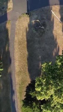 İngiltere, LUTON TOWN - 15 Temmuz 2022: Yüksek Açılı Wardown Halk Parkı. Luton Kasabası 'nda Parlak Güneşli Gün