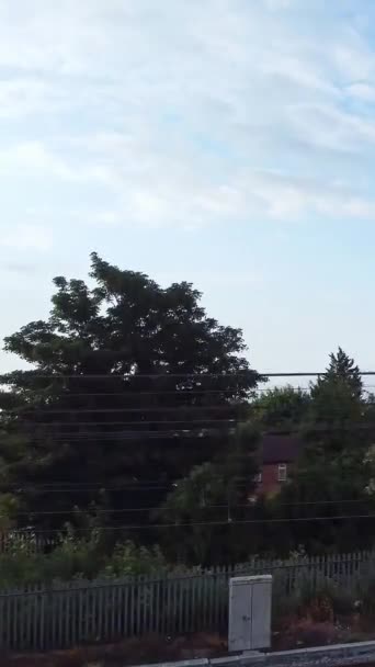 Ngiltere Den Geçen Raylardaki Ngiliz Demiryolları Drone Kamera Görünümü — Stok video