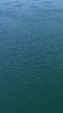 gök mavisi deniz suyu dalgalanması, hava manzarası 