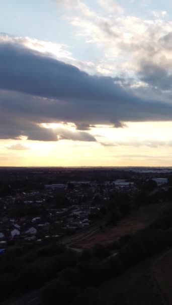Splendide Nuvole Sulla Città Britannica Giorno — Video Stock