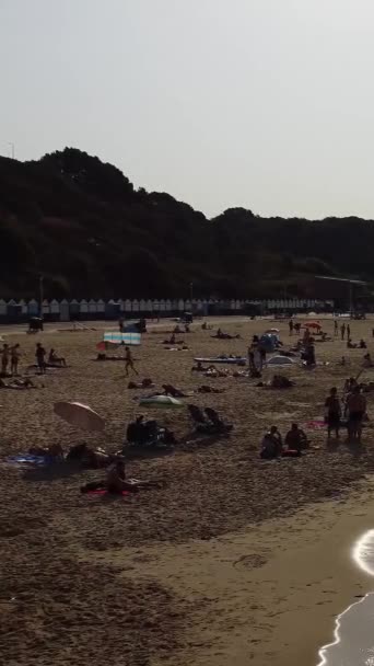 Aerial Footage People Relaxing Swimming Ocean Water Beach Bournemouth England — Stok video