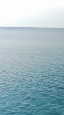 Mavi deniz suyu dalgalanması, hava manzarası 