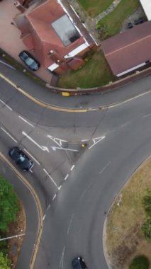İngiltere 'de İngiliz Karayolları ve Trafik Yüksek Açı Hava Görüntüsü