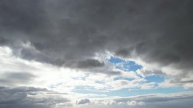 Şehrin En Güzel Gökyüzü ve Hareketli Bulutları