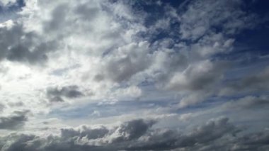 Şehrin En Güzel Gökyüzü ve Hareketli Bulutları