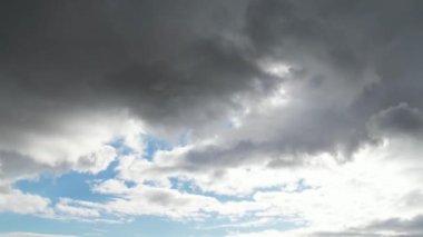 Şehrin En Güzel Gökyüzü ve Hareketli Bulutları