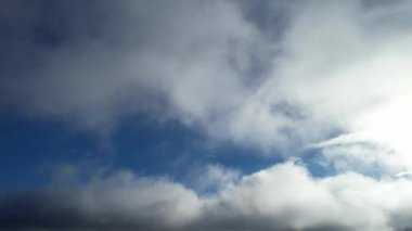 Şehrin En Güzel Gökyüzü ve Hareketli Bulutları