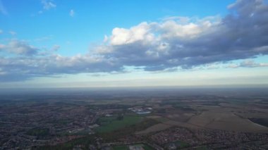 Sunset 'te Güzel Yüksek Açılı Dramatik Bulutların Görüntüsü