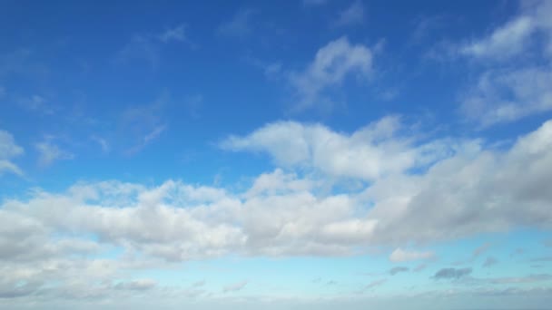 Gyönyörű Nagy Szögű Felvételek Felhők — Stock videók