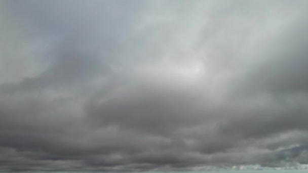 Nubes Lluvia Sobre Ciudad Británica — Vídeos de Stock
