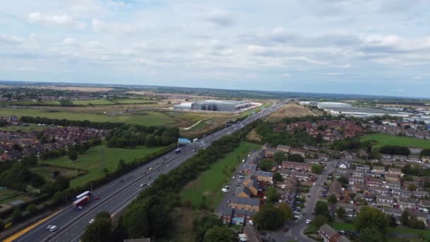 Υψηλή Γωνιακή Άποψη Των Βρετανικών Αυτοκινητοδρόμων Κατά Διάρκεια Της Ημέρας — Αρχείο Βίντεο