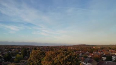 İngiltere 'de Muhteşem ve Dramatik Hareketli Bulutlar