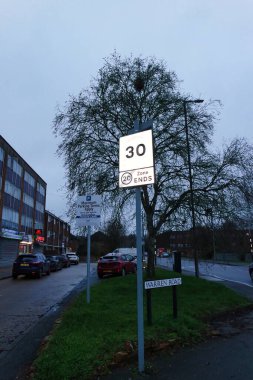 Gün batımında Şehir ve Yol 