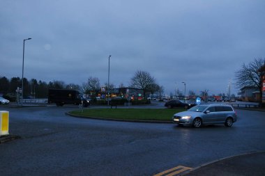 Gün batımında Şehir ve Yol 