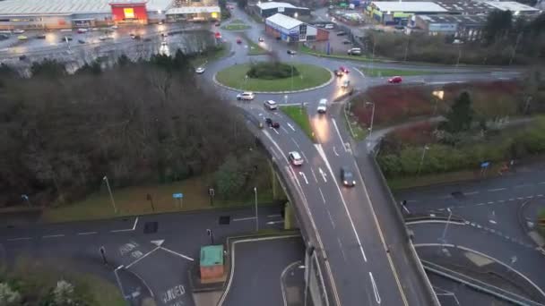 Luftaufnahmen Von Straßen Und Verkehr Großbritannien — Stockvideo