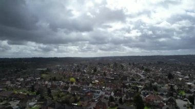 Yüksek Açı Drone 'un İngiltere' deki Luton Kasabası Görüntüsü