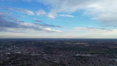 British Town 'a Yağmur Bulutları, Gündüz Görüşü, İHA Kamerası