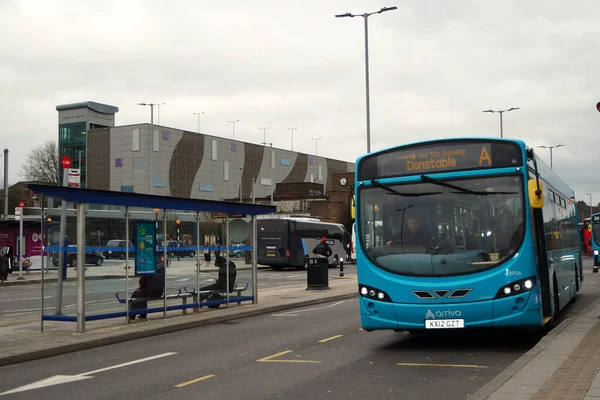 Luton Merkez Otobüs İstasyonu İngiltere 'nin Luton şehrindeki ana tren istasyonunda.