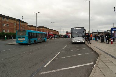 Luton Merkez Otobüs İstasyonu İngiltere 'nin Luton şehrindeki ana tren istasyonunda.